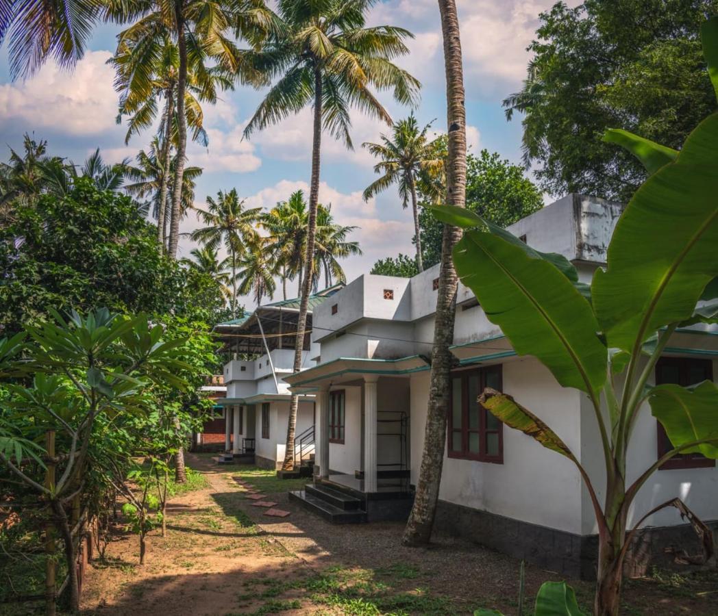 Hotel Secret Paradise Varkala Esterno foto